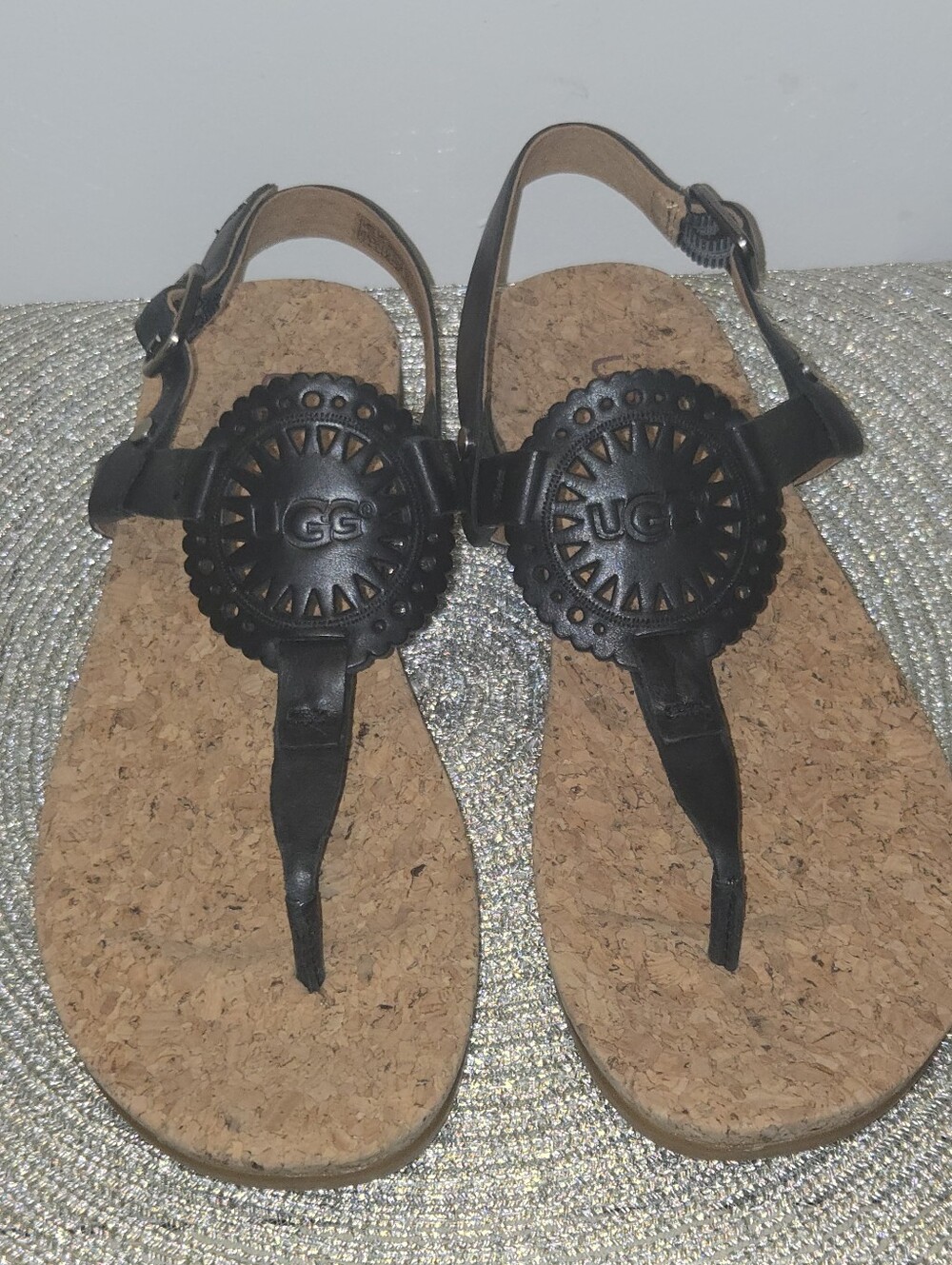 UGG Ayden II Black Leather Sun Medallion Cork Thong Sandals (Women’s 7)